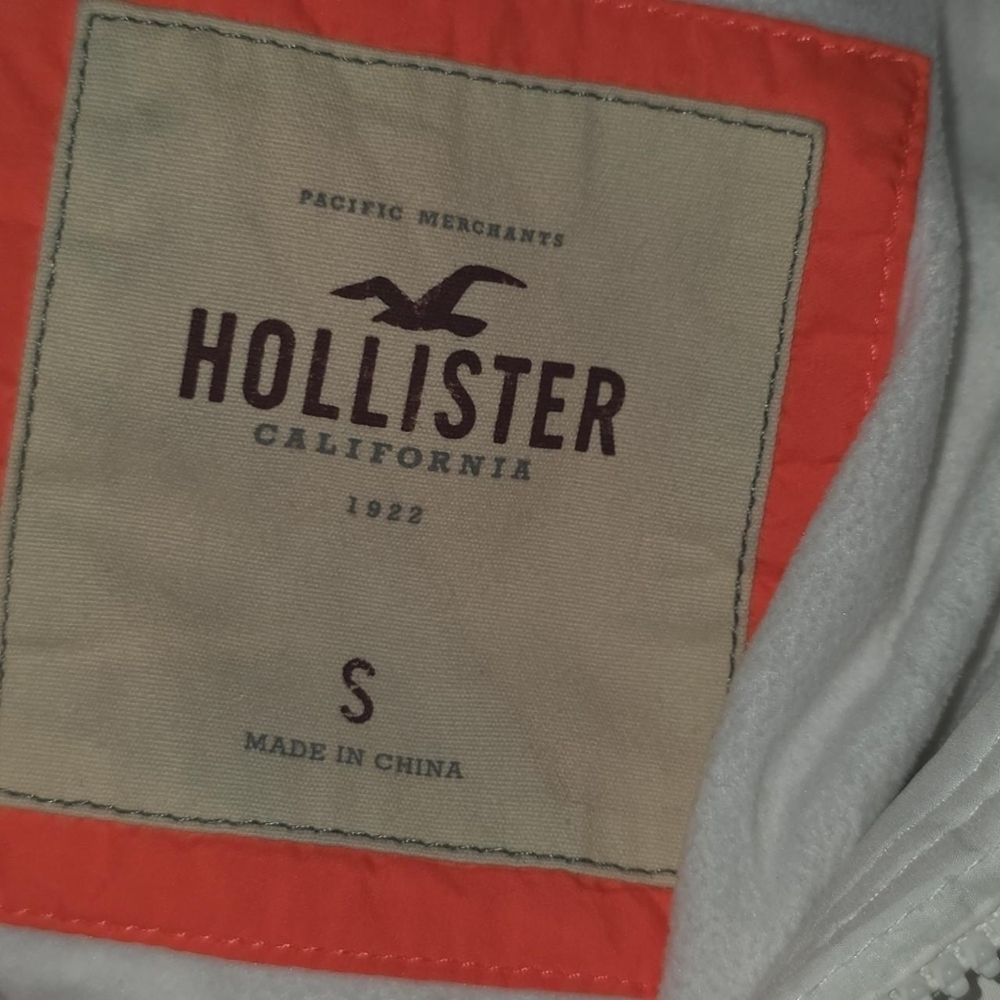 VINTAGE HOLLISTER PUFFER FUR HOOD WINTER JACKET Size SMALL - Picture 3 of 8